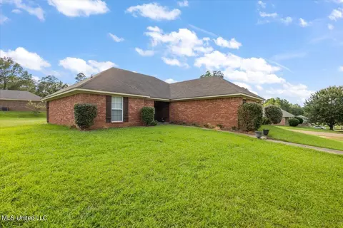 216 Gaddy Dr, Byram, MS 39272 photo 2