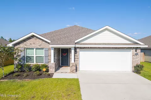 10230 Willow Leaf Dr, Gulfport, MS 39503