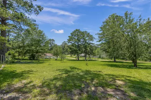 3968 Forest Lake Dr, Jackson, MS 39212 photo 7