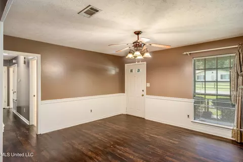 3968 Forest Lake Dr, Jackson, MS 39212 photo 9
