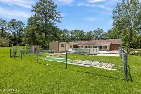 3968 Forest Lake Dr, Jackson, MS 39212 photo 4