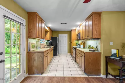 651 Oak Ridge Rd, Brandon, MS 39042 photo 6