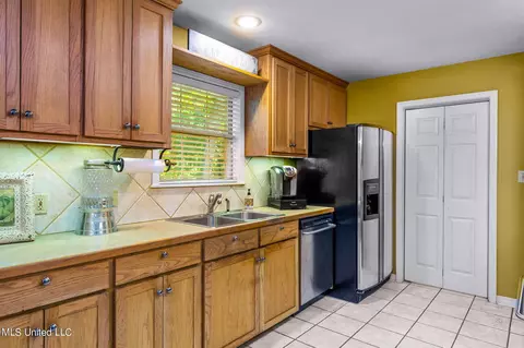 651 Oak Ridge Rd, Brandon, MS 39042 photo 7