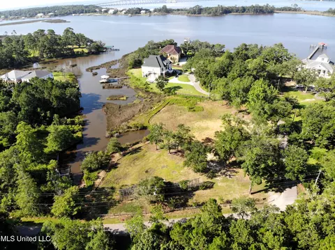 lot3 W El Bonito Dr, Ocean Springs, MS 39564