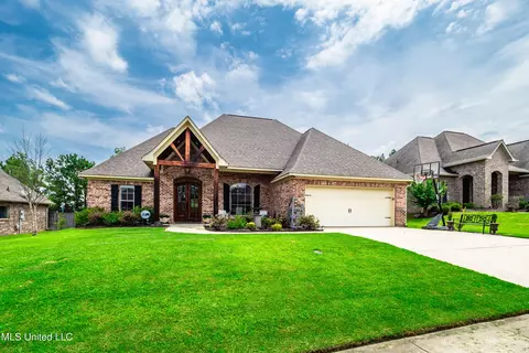 216 Bellamy Ct, Flowood, MS 39232