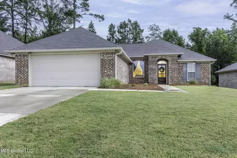 927 Filmore Dr, Brandon, MS 39042