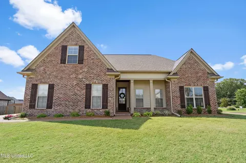 3073 Oliver Dr, Hernando, MS 38632