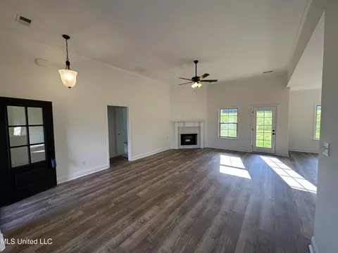1845 Ava Cv, Hernando, MS 38632 photo 4