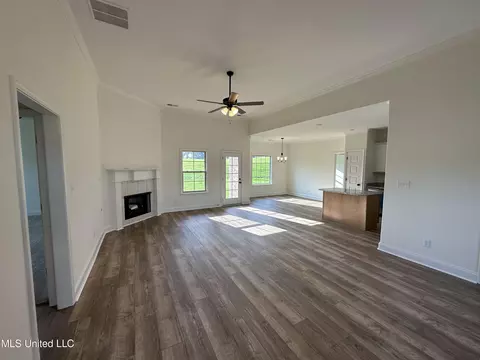 1845 Ava Cv, Hernando, MS 38632 photo 6