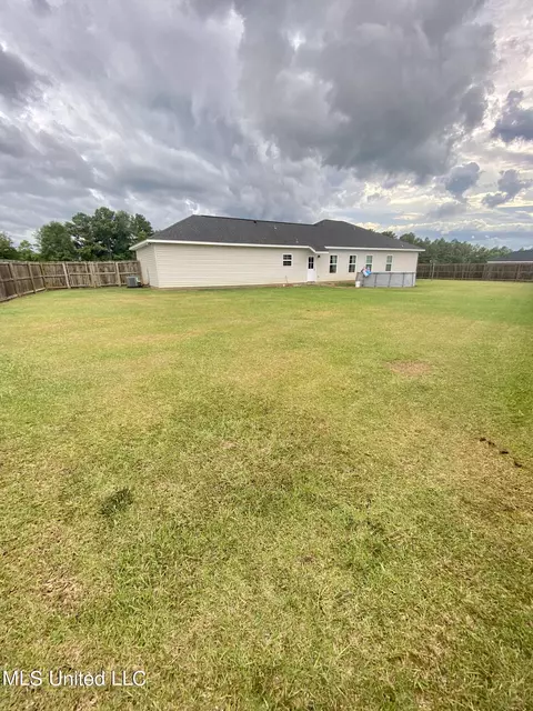 38 Meadow Path Cir, Picayune, MS 39466 photo 8
