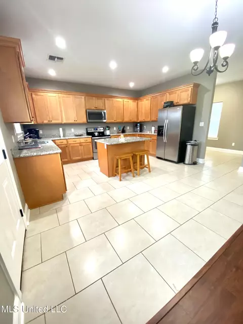 38 Meadow Path Cir, Picayune, MS 39466 photo 4