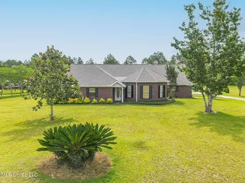 12104 Ridgeland Rd, Vancleave, MS 39565