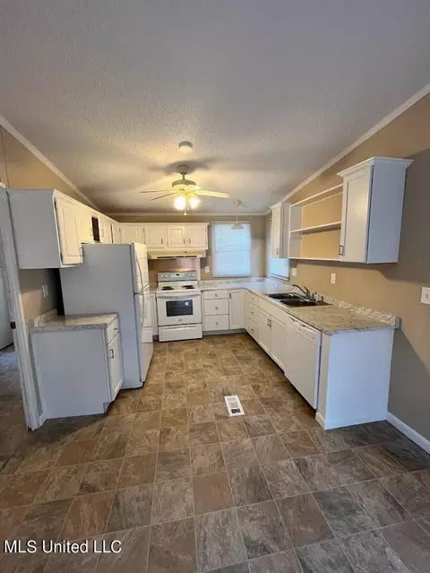 22396 Armes Rd, Saucier, MS 39574 photo 5