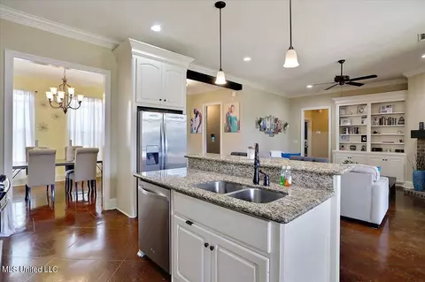 613 Belle Oak Ln, Brandon, MS 39042 photo 9