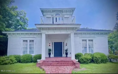 503 Lexington St, Carrollton, MS 38917