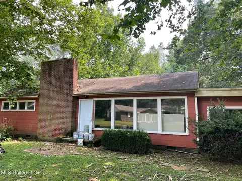 402 Mcmurphy St, Canton, MS 39046