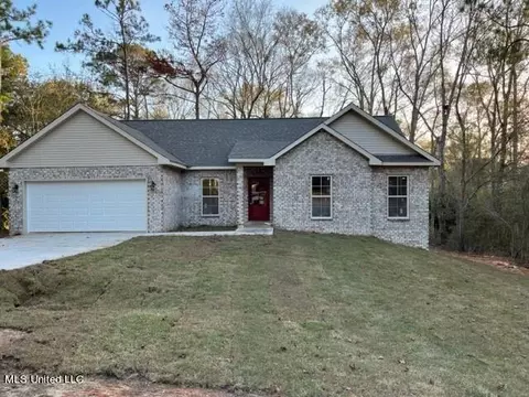 192 Audubon Pl, Picayune, MS 39466
