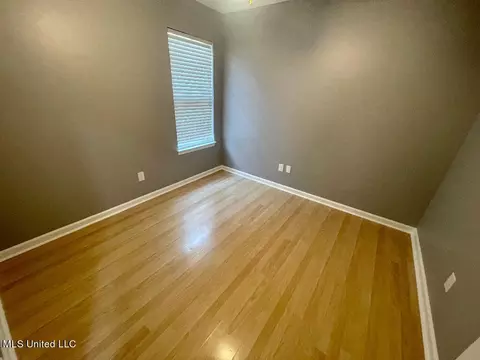 9379 Huron Dr, Olive Branch, MS 38654 photo 10
