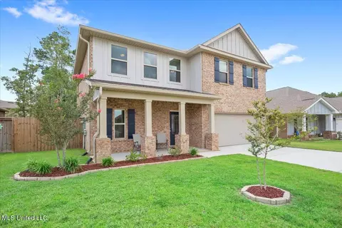15569 Ollie Ln, Biloxi, MS 39532