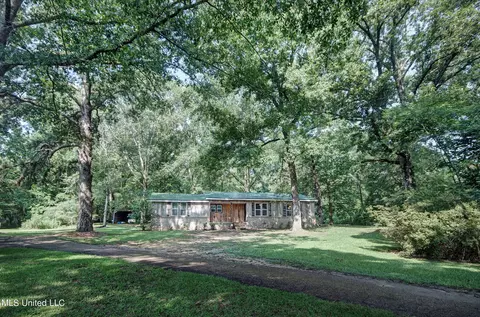 1027 Simpson Hwy 469, Harrisville, MS 39082
