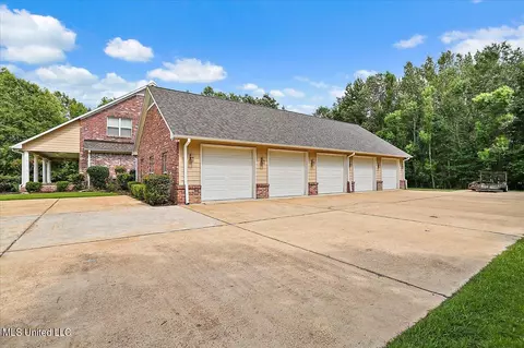 297 St Augustine Dr, Madison, MS 39110 photo 6