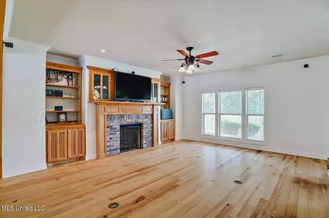 297 St Augustine Dr, Madison, MS 39110 photo 9