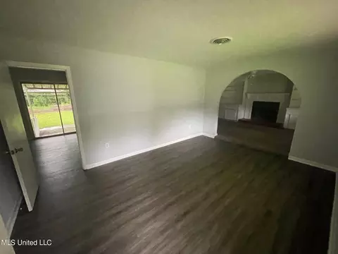 2001 Edward Ln, Jackson, MS 39213 photo 9