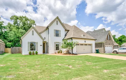 5227 Forest Bend Cv, Southaven, MS 38672