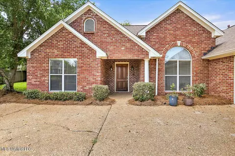 102 Canter Cv, Brandon, MS 39047