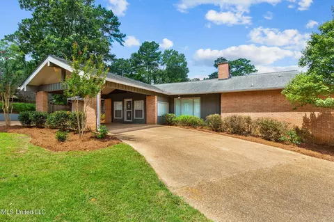 1525 Brobridge Dr, Jackson, MS 39211 photo 3