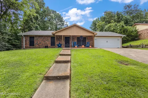 142 Aspen Cv, Jackson, MS 39212
