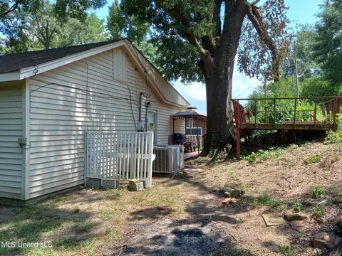 604 S Applegate St, Winona, MS 38967 photo 4