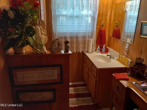 604 S Applegate St, Winona, MS 38967 photo 14