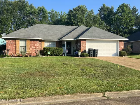 726 Tatum Dr, Florence, MS 39073