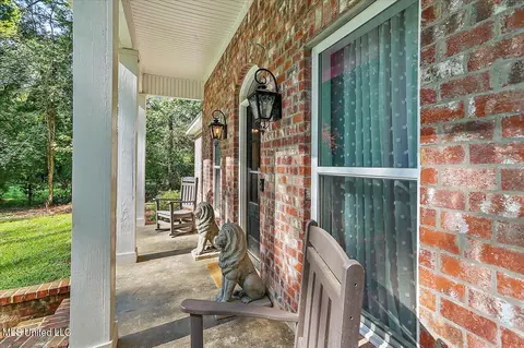 121 Chapel Cliff Dr, Raymond, MS 39154 photo 4