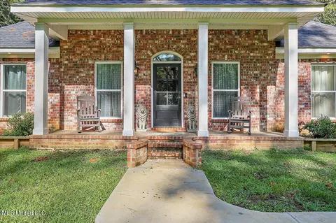 121 Chapel Cliff Dr, Raymond, MS 39154 photo 5
