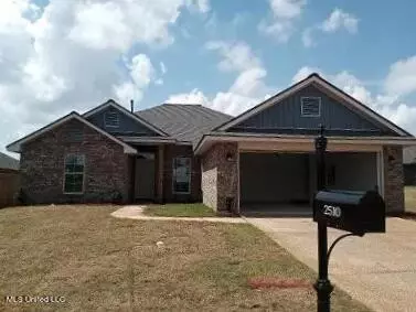 5956 Uselton Dr, Southaven, MS 38672