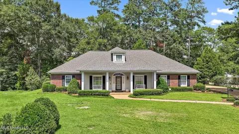 601 Inglenook Ct, Madison, MS 39110