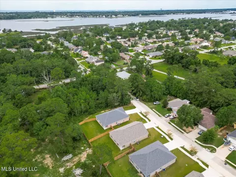 720 Waters View Dr, Biloxi, MS 39532 photo 39