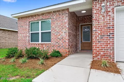 720 Waters View Dr, Biloxi, MS 39532 photo 5