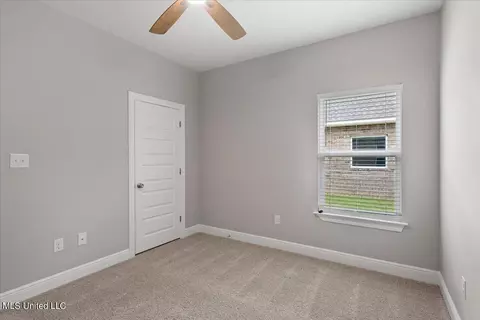 720 Waters View Dr, Biloxi, MS 39532 photo 28