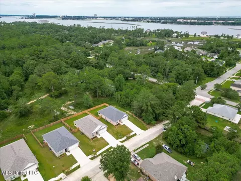 720 Waters View Dr, Biloxi, MS 39532 photo 40