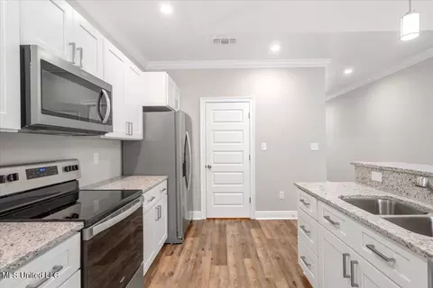 720 Waters View Dr, Biloxi, MS 39532 photo 13