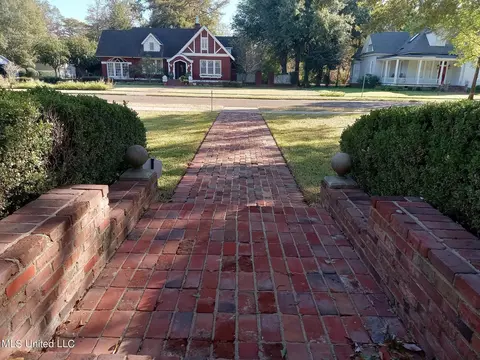 207 E Percy St, Indianola, MS 38751 photo 15
