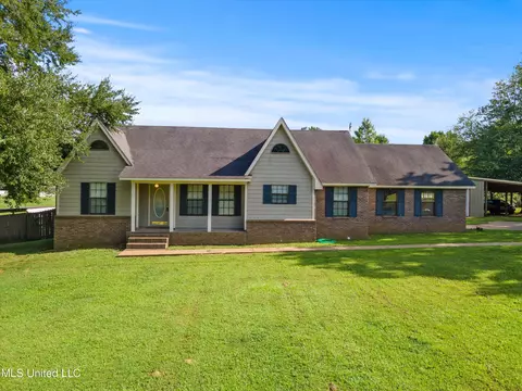 20 Sunnybrook Dr, Senatobia, MS 38668
