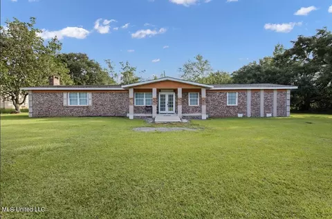 4109 Wembley Ave, Moss Point, MS 39563 photo 1