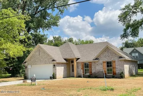 1070 Academy Dr, Tunica, MS 38676