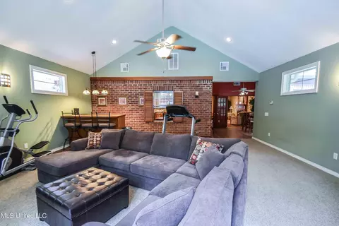 2268 Almar Rd, Florence, MS 39073 photo 9