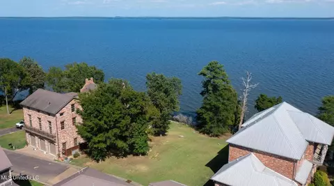 110 Diberville Ln, Madison, MS 39110