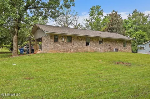 Exterior - 1491 Steadman Rd, Morton, MS 39117 photo 4 of 6